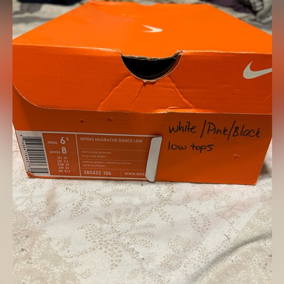 Nike Women’s Hurache Dance Low🖤🤍❤️ - Picture 14 of 14